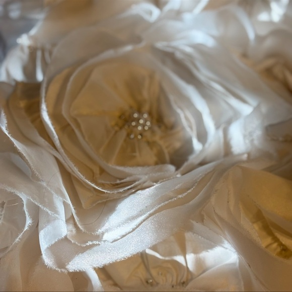 GALINA Signature Ivory Wedding Gown 16W crystals shoulder straps good condition - Picture 6 of 16